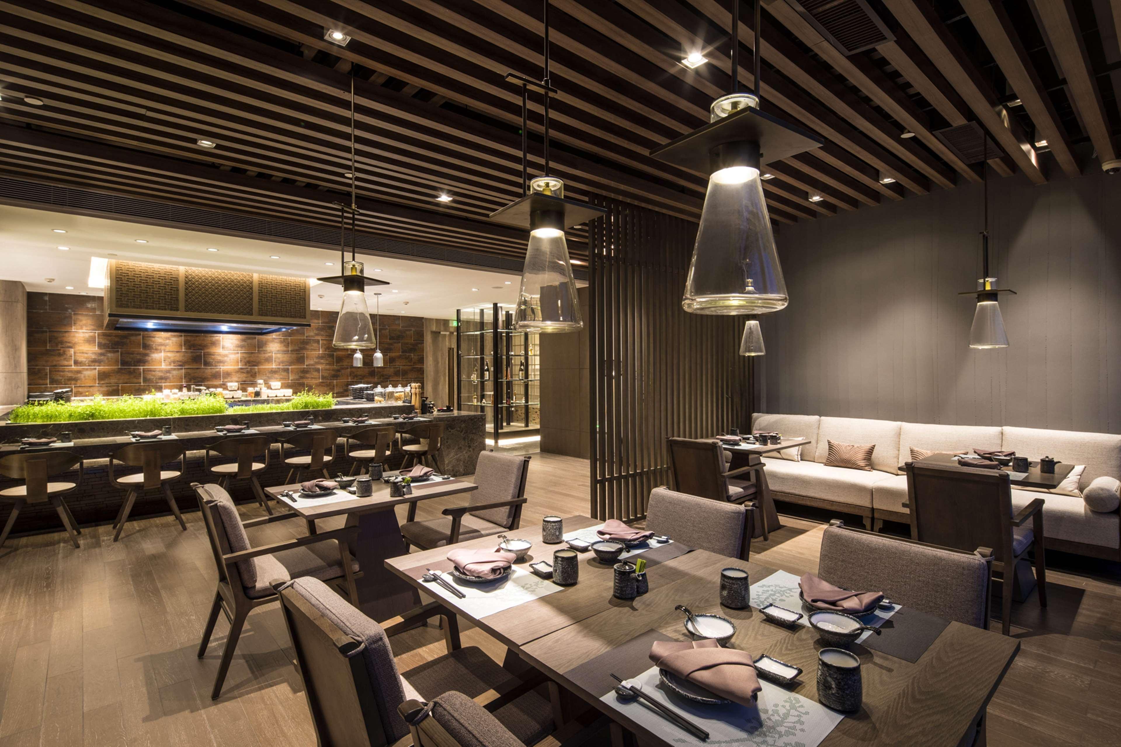 Doubletree By Hilton Hotel Shenzhen Longhua, Near Huawei, Foxcnn, Shenzhen North Railway, Uniwalk & Uniworld Shopping Mall, Sam'S Club Exterior photo