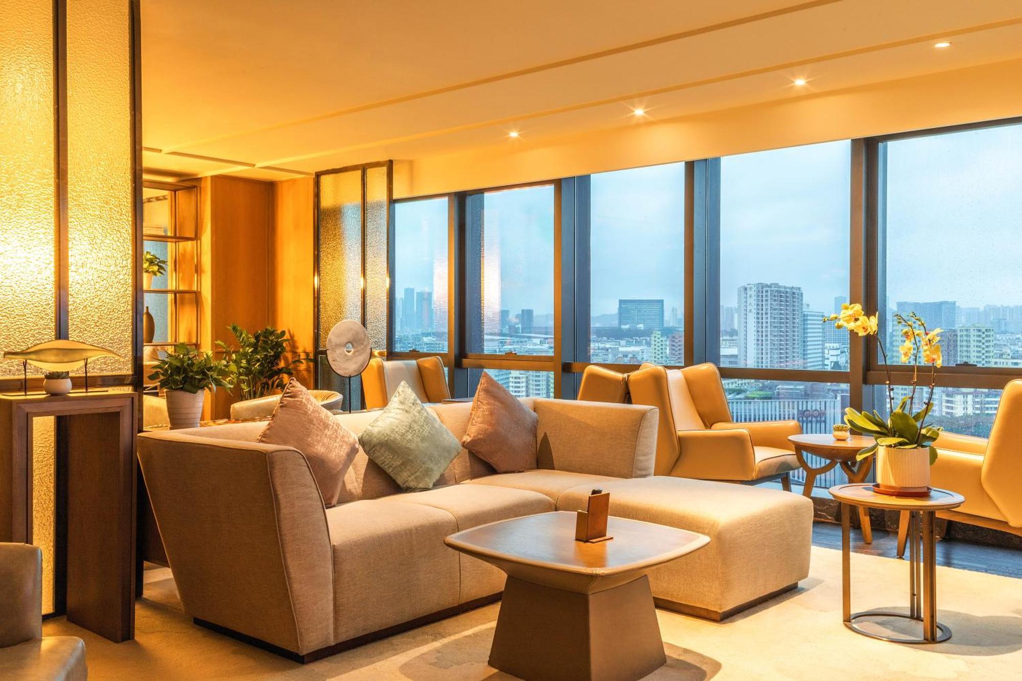 Doubletree By Hilton Hotel Shenzhen Longhua, Near Huawei, Foxcnn, Shenzhen North Railway, Uniwalk & Uniworld Shopping Mall, Sam'S Club Exterior photo