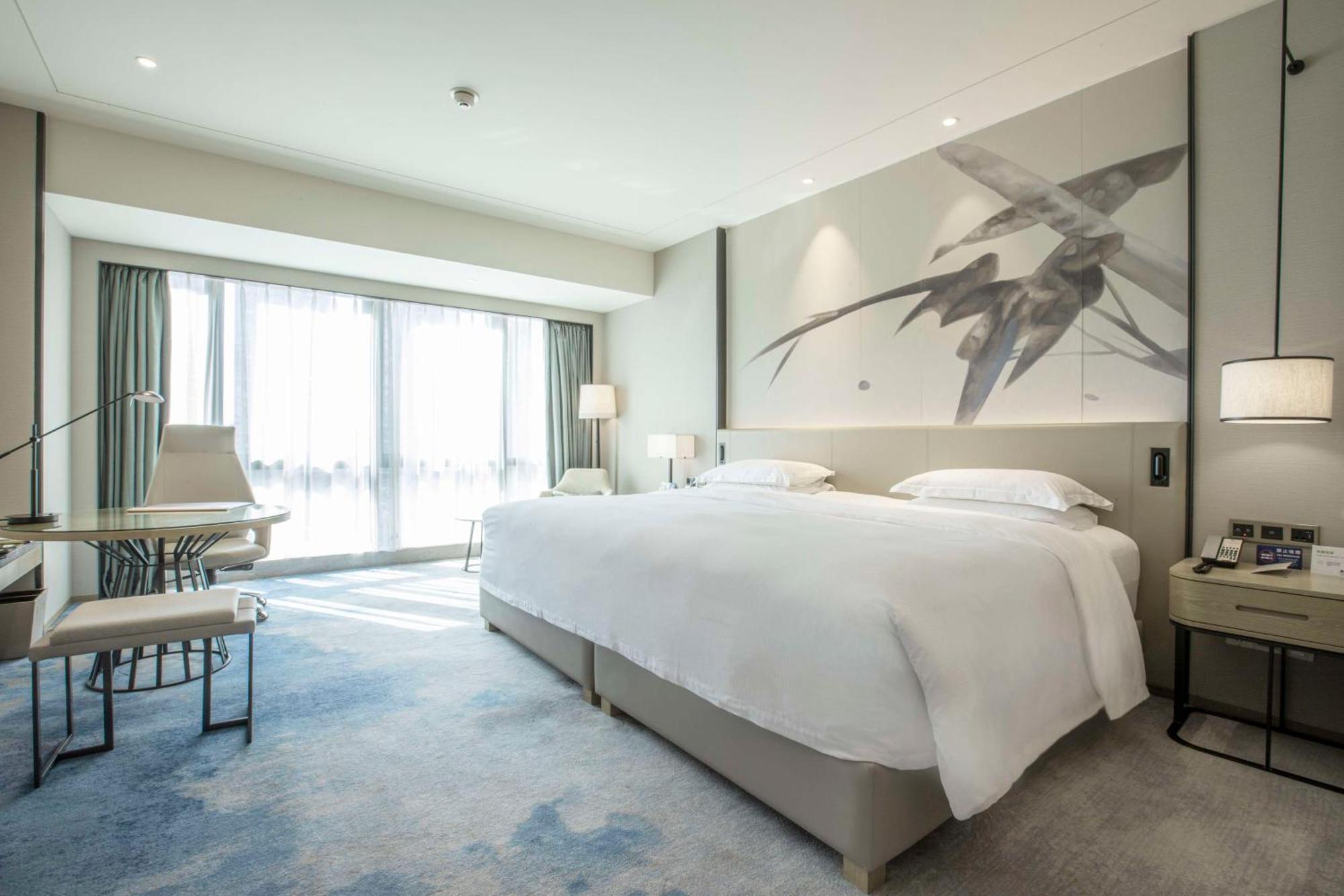 Doubletree By Hilton Hotel Shenzhen Longhua, Near Huawei, Foxcnn, Shenzhen North Railway, Uniwalk & Uniworld Shopping Mall, Sam'S Club Exterior photo