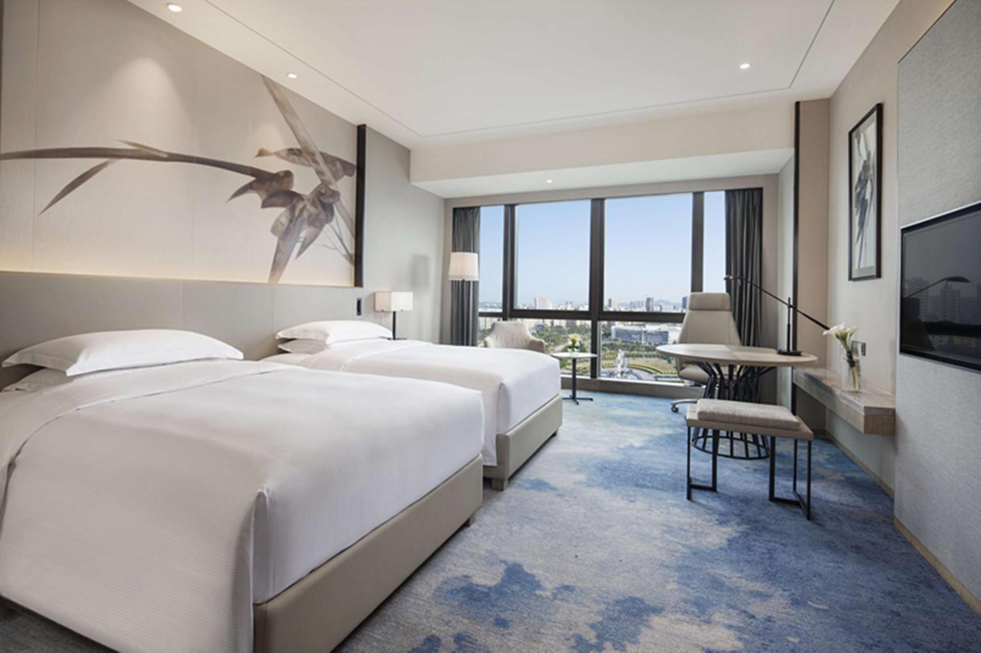 Doubletree By Hilton Hotel Shenzhen Longhua, Near Huawei, Foxcnn, Shenzhen North Railway, Uniwalk & Uniworld Shopping Mall, Sam'S Club Exterior photo