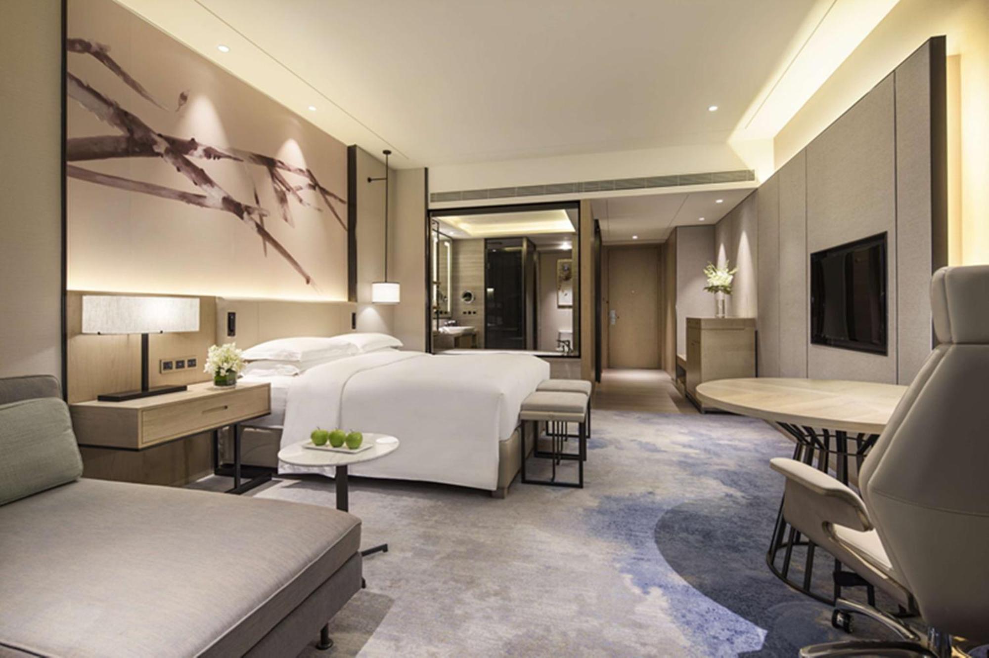 Doubletree By Hilton Hotel Shenzhen Longhua, Near Huawei, Foxcnn, Shenzhen North Railway, Uniwalk & Uniworld Shopping Mall, Sam'S Club Exterior photo