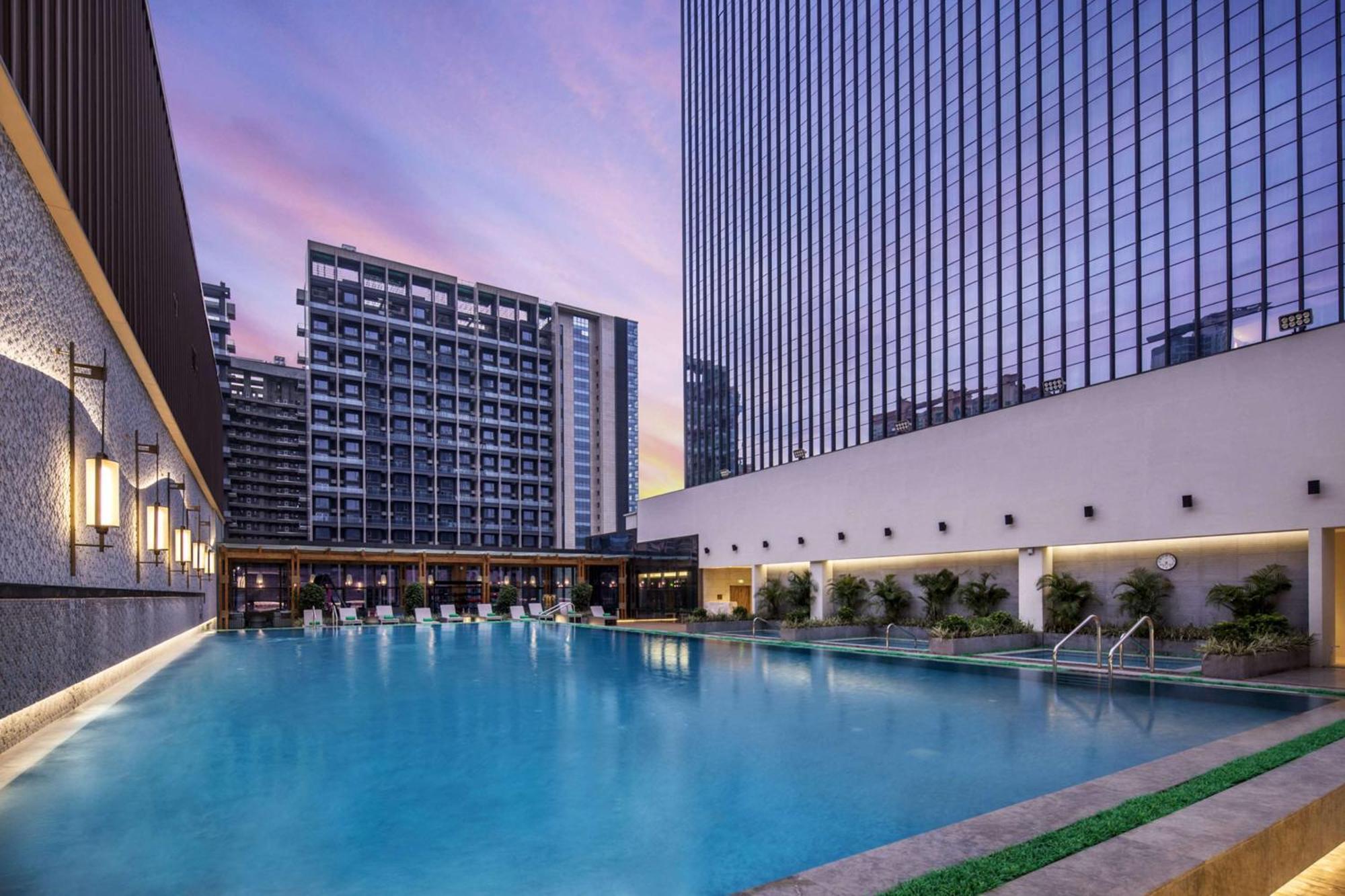 Doubletree By Hilton Hotel Shenzhen Longhua, Near Huawei, Foxcnn, Shenzhen North Railway, Uniwalk & Uniworld Shopping Mall, Sam'S Club Exterior photo