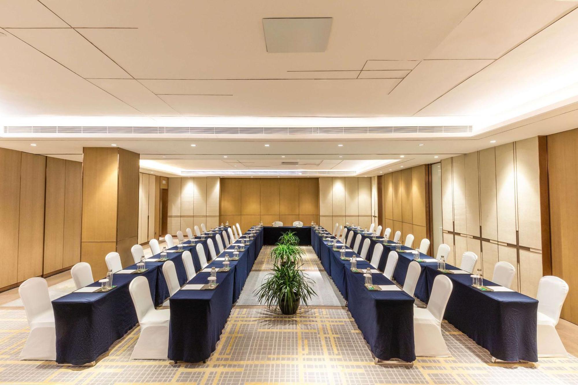 Doubletree By Hilton Hotel Shenzhen Longhua, Near Huawei, Foxcnn, Shenzhen North Railway, Uniwalk & Uniworld Shopping Mall, Sam'S Club Exterior photo